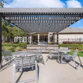 Outdoor Kitchen