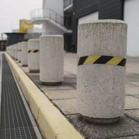 Create order and safety protocols with Cardinal Concrete’s signage and bollard installation services. Sign and bollard installation allows you to direct the flow of traffic and warn oncoming traffic of delays, all while protecting vehicles, workers, pedestrians, and buildings from potential harm.
