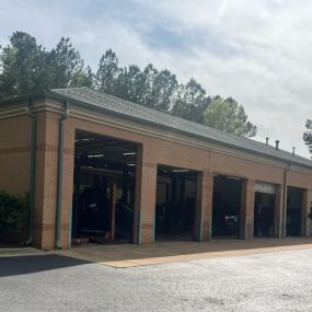 Kedron Tire Discounters on 2001 Georgian Park in Peachtree City