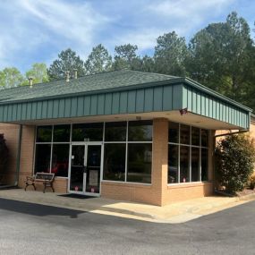 Kedron Tire Discounters on 2001 Georgian Park in Peachtree City