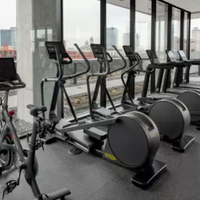 Stay active at 805 Lea’s state-of-the-art fitness center. Our downtown Nashville apartments feature TechnoGym equipment, Pelotons, and yoga spaces for all your wellness needs.