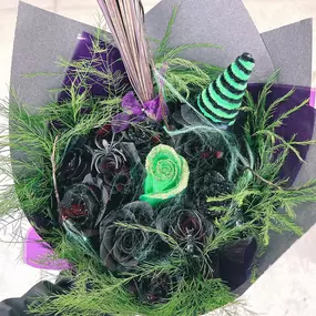 IT IS SPOOKY SZN!! ????????️????
Flowerama has the cutest bouquets for Halloween! It's a perfect gift for all the Halloween lovers out there & to make someone's day! #halloween