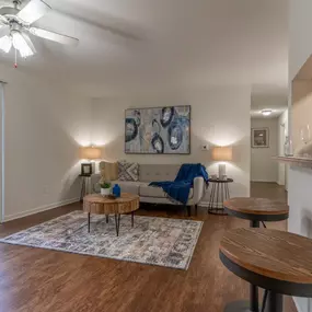 Spacious living room