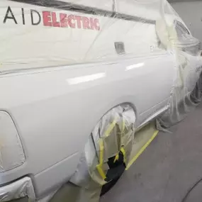 At Top Line, we use our state-of-the-art dent repair methods to repair your vehicle.