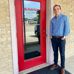Today we are celebrating 4 YEARS of Mac Freeman State Farm! I want to start with a huge THANK YOU to all of my customers who have put their trust in my office over the last 4 years - your trust and commitment mean everything to me! To my amazing team, I’d be nowhere without you! I am beyond blessed to work with such amazing people! Here’s to many more years!