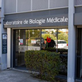 Bild von BIOGROUP BIOESTEREL - Laboratoire Mougins - L'espérance