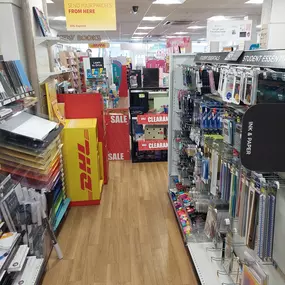 Bild von DHL Express Service Point (TGJones Beaconsfield (formerly WHSmith)