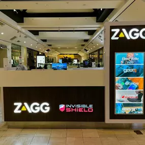 ZAGG Fashion Square Sherman Oaks Image of Storefront