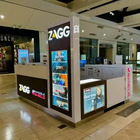 ZAGG Fashion Square Sherman Oaks Side Image