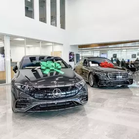 Mercedes-Benz of Louisville, Kentucky - New Mercedes-Benz Sales - Thank you for being a loyal customer:  Call (502) 896-4411