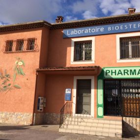 Bild von BIOGROUP BIOESTEREL - Laboratoire Grasse - 4 Chemins