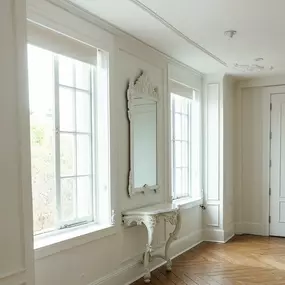 Parisian Room
