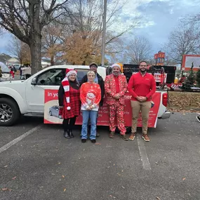 ???????? Spreading holiday cheer in the Oak Ridge Christmas Parade! ????✨ Our State Farm team loved being part of this festive community tradition, celebrating the season with all of you. Wishing everyone a safe and joyful holiday season! ❤️???? #ChristmasParade #OakRidgeTN #GoodNeighborHoliday