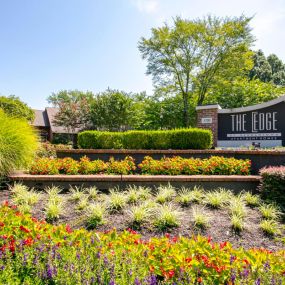 Lush landscaping at The Edge of Germantown Apartments Home