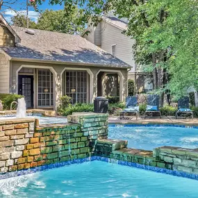 Swimming Pool and Jacuzzi