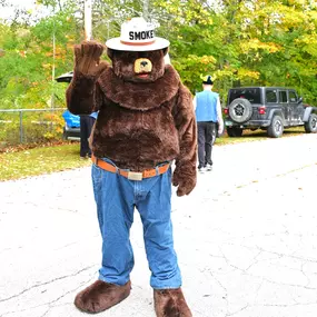 Took a ride over to the 41st Peru, VT, Fair yesterday to pick up some artwork from Woody Jackson. Got there in time to preview the annual parade that included some vintage cars, Smokey the Bear, a group of Scouts, and a Nordic group which anchored the parade which made its way through the many vendors and visitors.