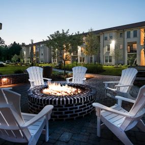 Outdoor Courtyard with Fire Pit