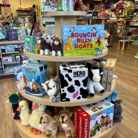 ????Step into the world of farmyard fun ???? with this cute display.

????Have you heard of of herd mentality? We love this new game!

#progressridge #downtownhillsboro #bethanyvillage #shoplocalpdx