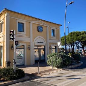 Bild von BIOGROUP BIOESTEREL - Laboratoire de Saint-Tropez