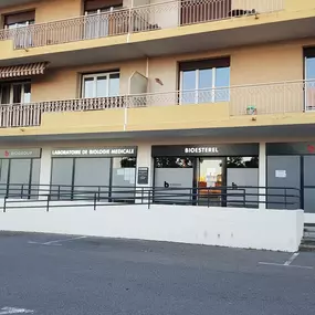 Bild von BIOGROUP CÔTE D'AZUR -  Laboratoire Draguignan - Foch/Saint-Léger