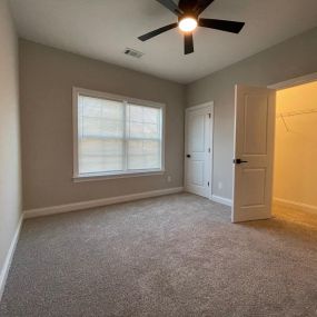 Room with Walk-In Closet