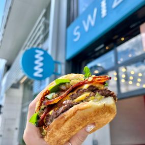 Bild von Swizzler Crispy Chicken + Smash Burgers
