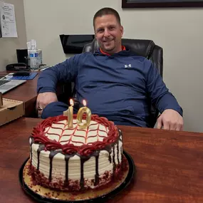 Join us in wishing Aaron a very happy 10 year anniversary of owning his agency. Congratulations on reaching this incredible milestone! Your dedication, vision, and leadership have truly made a difference to both your staff and customers. Here’s to many more years of success!!