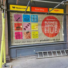 Bild von DHL Express Service Point (Ryman Lambs Conduit Street)