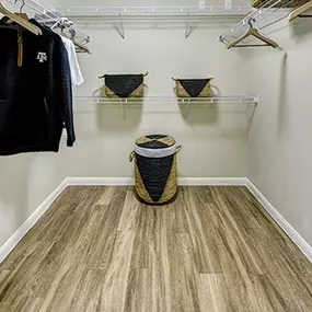 Bild von U Club Townhomes on Marion Pugh