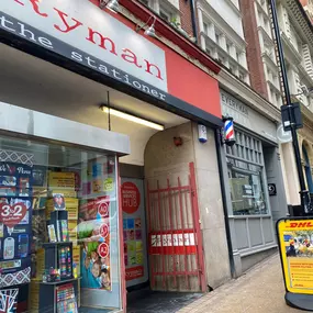 Bild von DHL Express Service Point (Ryman Birmingham Temple St)