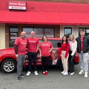 Hey Charlottesville! We’re out and about sharing some Valentine’s Day love! Keep an eye out for our team delivering Valentines throughout the town today! ????❤️ Happy Valentine’s from the Hunter Wyant Team!