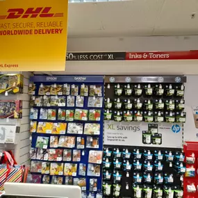 Bild von DHL Express Service Point (Ryman Merryhill)