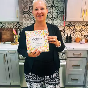 year anniversary, Leah! You bring so much joy and laughter to our team and are an amazing resource for all our new customers moving to Colorado. We appreciate you!