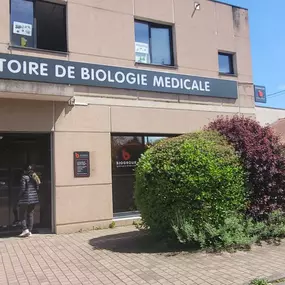 Bild von BIOGROUP - Laboratoire de Bron La Pagère