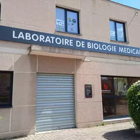 Bild von BIOGROUP - Laboratoire de Bron La Pagère