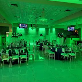 LUXOR Banquet Hall- salon con luces especiales