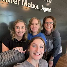 It’s a beautiful day at Jennifer Mabou State Farm! Call in or stop in to see how these ladies can help you save on your insurance ????????