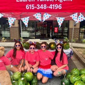 That’s a wrap on our Good Neighbor Drive Thru - SuMmER EdItIoN! We had a great day giving back  & spreading smiles to the Hendersonville community who has shown so much love & support to US! Huge thanks to Mary & @3a_glass for contributing to our giveaway of 60+ watermelons today! ????????????