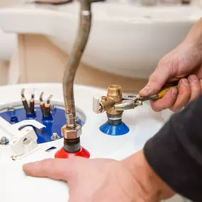 When your home or business loses hot water, it can be a real problem. That's why Options Plumbing offers 24/7 emergency repair to restore your water heater.