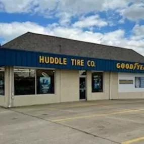 Huddle Tire Discounters on 300 South Columbus Street in Lancaster