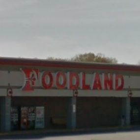 Sheffield Foodland Store Front, Grocery Store in Sheffield, AL