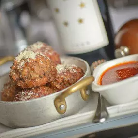 Meatballs With Marinara Dipping Sauce