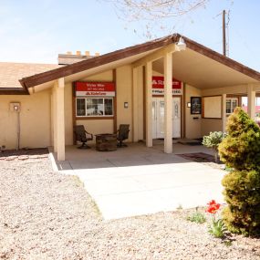 Exterior of State Farm Agent Victor Hiler office