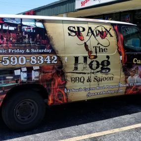 Bild von Spanx the Hog BBQ & Saloon