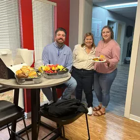 Happy Employee Appreciation Day! ???? Today, we're celebrating our incredible team by providing a delicious lunch to show our gratitude for their hard work and dedication. A big thank you to each and every one of our employees for all that you do! #teamdenney #SouthLakeland #BretDenneyStateFarm