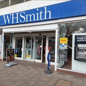 Bild von DHL Express Service Point (WHSmith Chiswick)