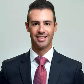 David Shapiro is an accomplished attorney who devoted his career to representing injured people against wrongdoers and irresponsible parties. Licensed to practice in Arizona and New Mexico, Mr. Shapiro has helped countless injured clients and their families recover substantial verdicts and settlements.