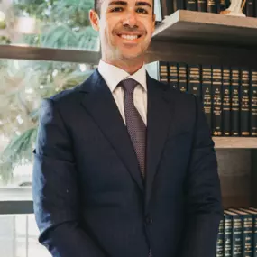 David Shapiro is an accomplished attorney who devoted his career to representing injured people against wrongdoers and irresponsible parties. Licensed to practice in Arizona and New Mexico, Mr. Shapiro has helped countless injured clients and their families recover substantial verdicts and settlements.