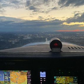 Professional pilot school Knoxville