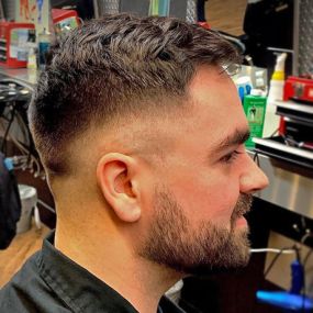 barbershop haircut Eastown MI